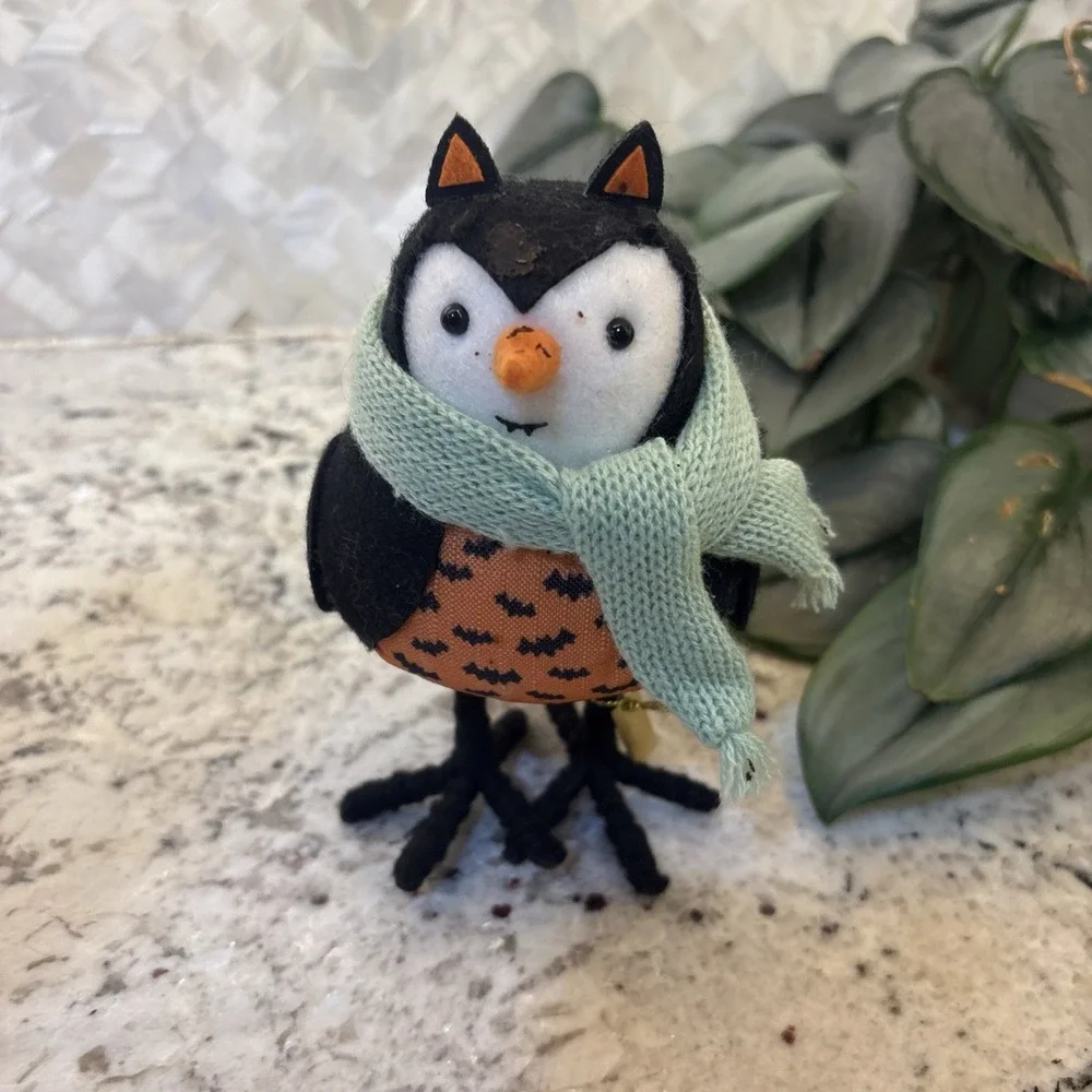 Target Hyde & EEK! Halloween Featherly Friends Set Of 7 Birds Holiday Decor